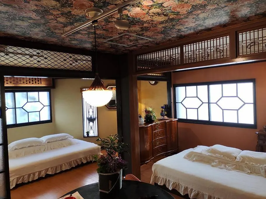 藤紫fujimurasaki Japanese Classic House Tokyo 0*,  Japan